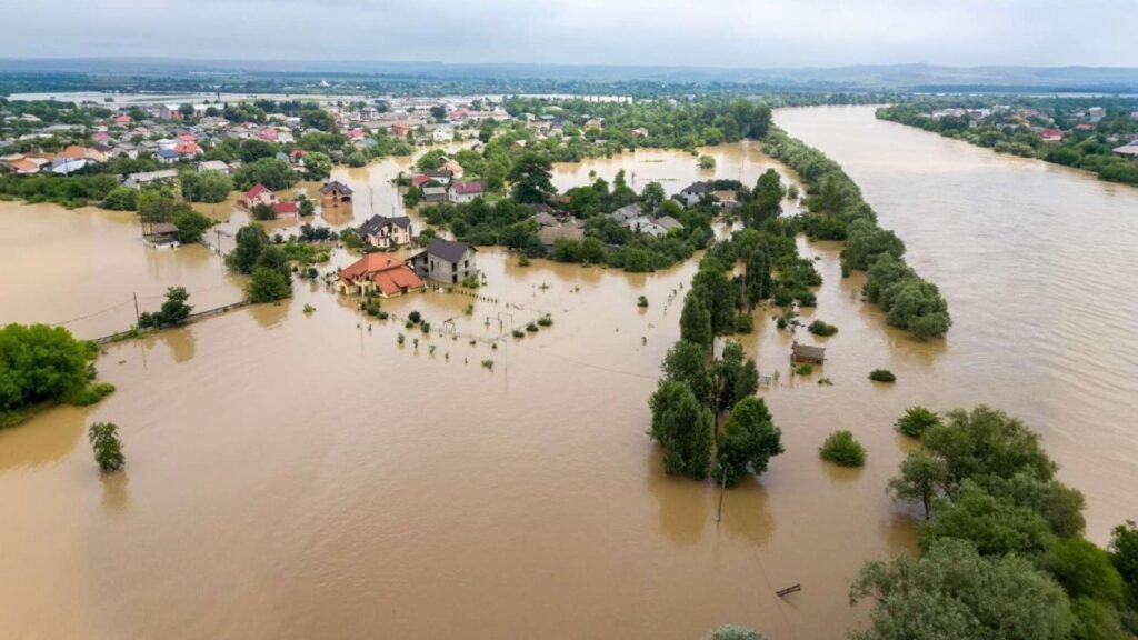 Casas afetadas pelas enchentes