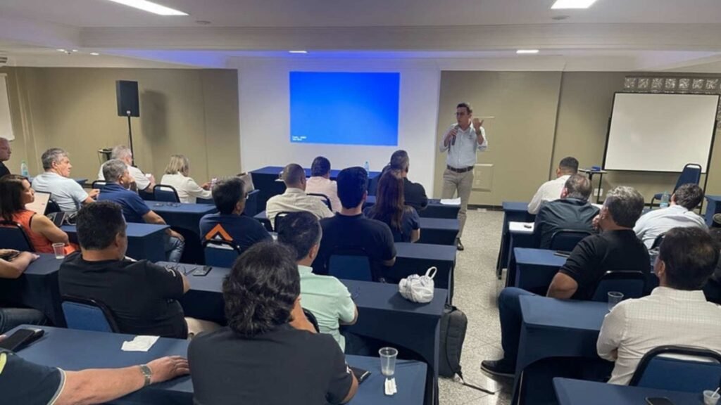 Bradesco Seguros reuniu cerca de 50 corretores de Goiás no Road Show em Rio Verde