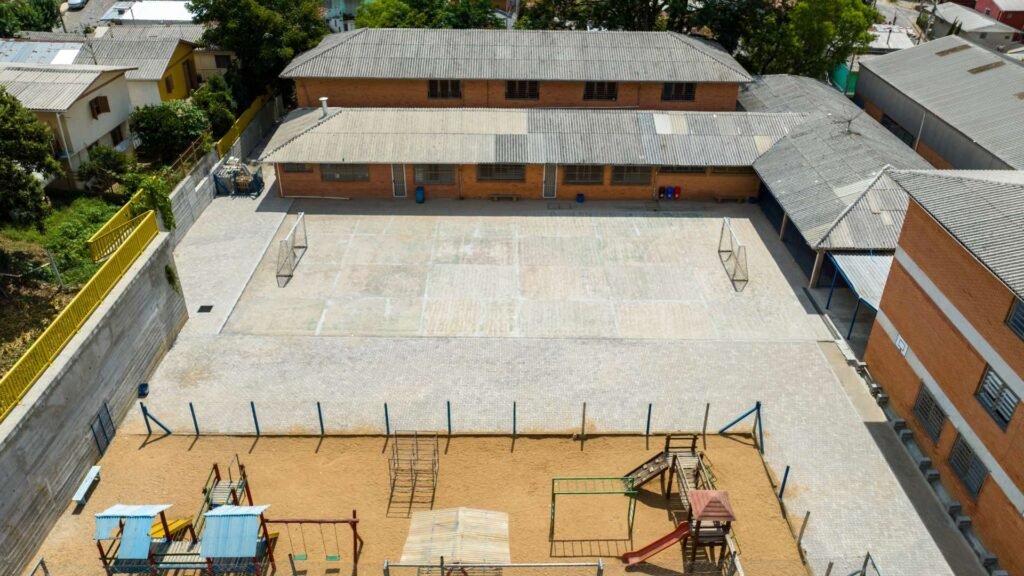 Brincando na Quadra Bento Gonçalves