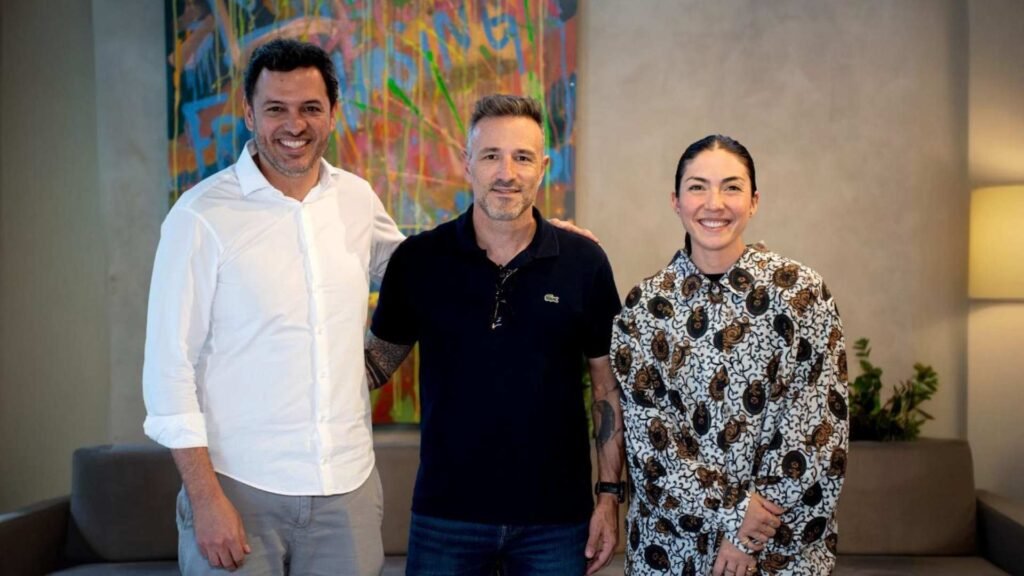 Igor Mascarenhas (CEO da Pier), Gustavo Zanon (CEO da Seguralta) e Camila Kataguiri (co-CEO da Pier)